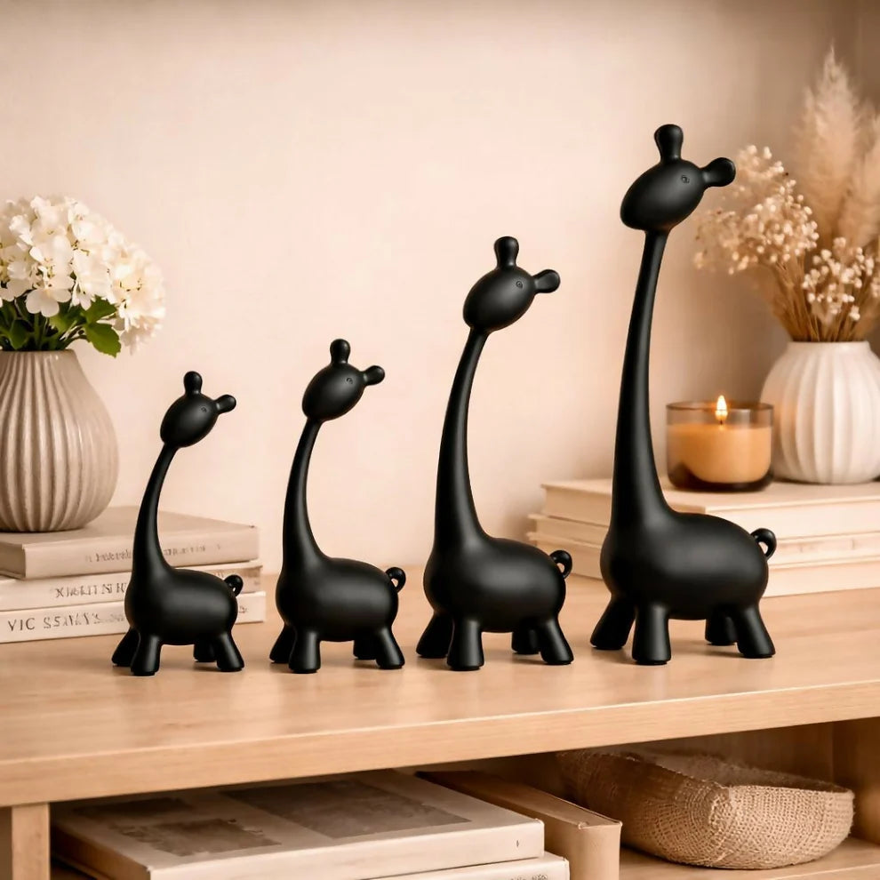 Modern Giraffe Family Figurines – Elegant Home Decor Set of 4