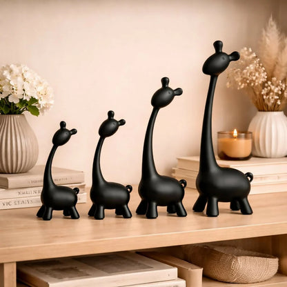 Modern Giraffe Family Figurines – Elegant Home Decor Set of 4
